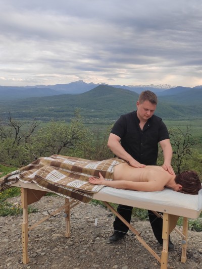 Частный массажист Дмитрий 