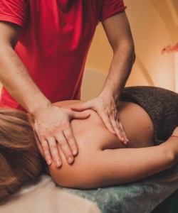 Частный массажист Агрис 