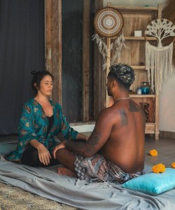 Частная массажистка Ленара 