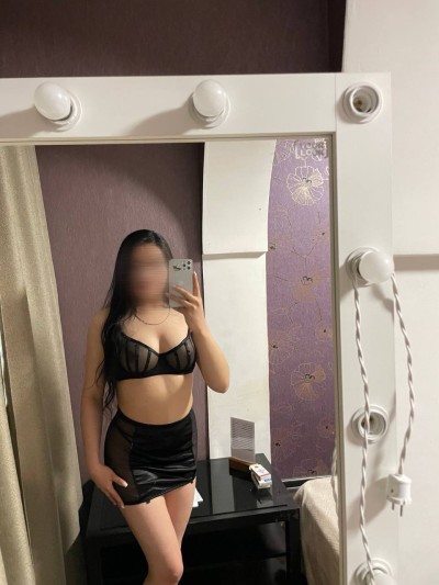 Частная массажистка Адель 