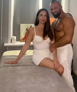 Частный массажист Влад и Мария 