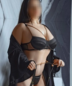 Частная массажистка Аделина 