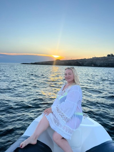 Частная массажистка Вика 